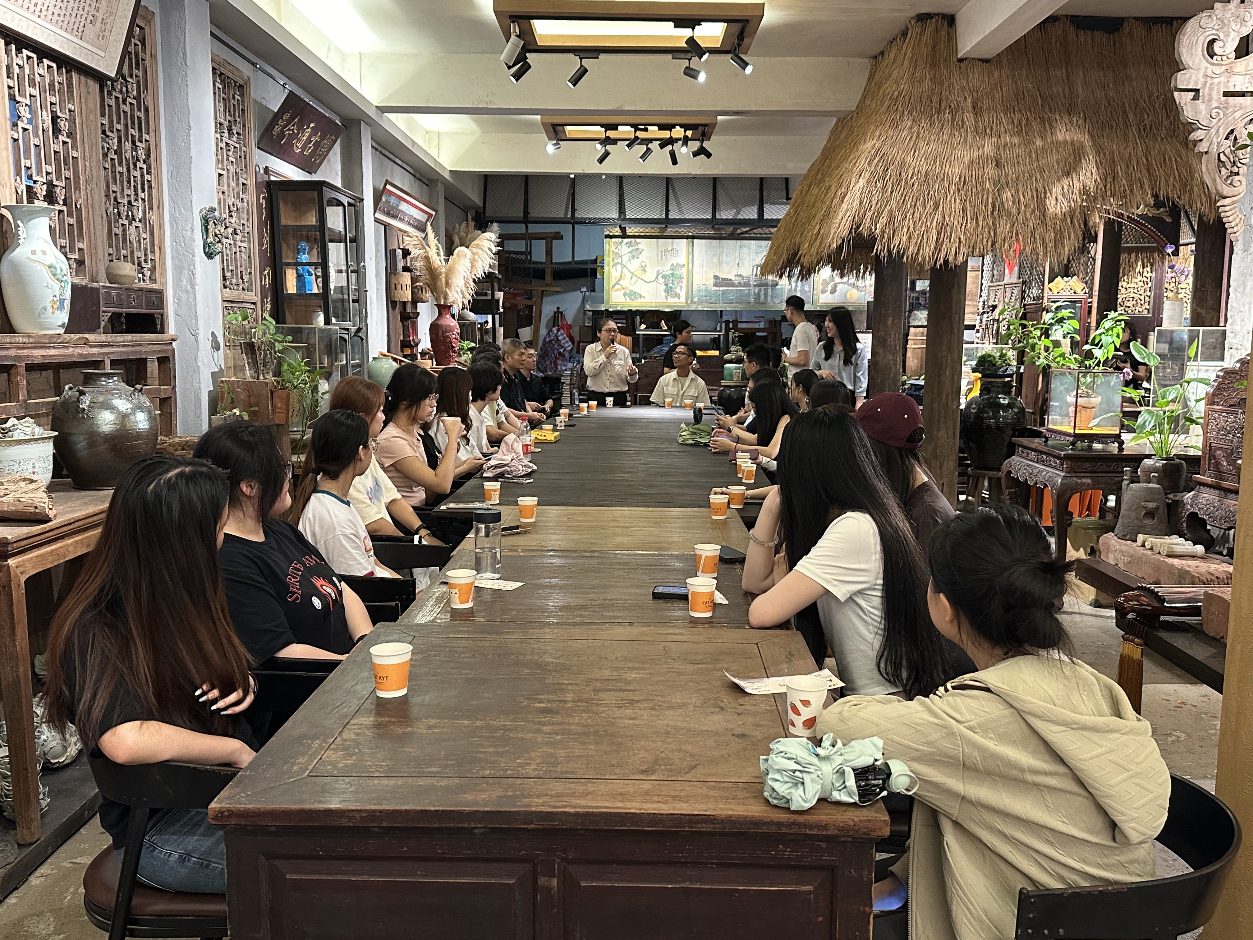 UTM Students Engage in Field Investigation on Management and Marketing of Ancient Village Cultural Resources in Sanxiang Town, Zhongshan City